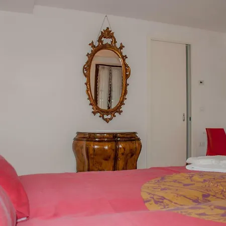 Ca' Priuli 1 * Venice